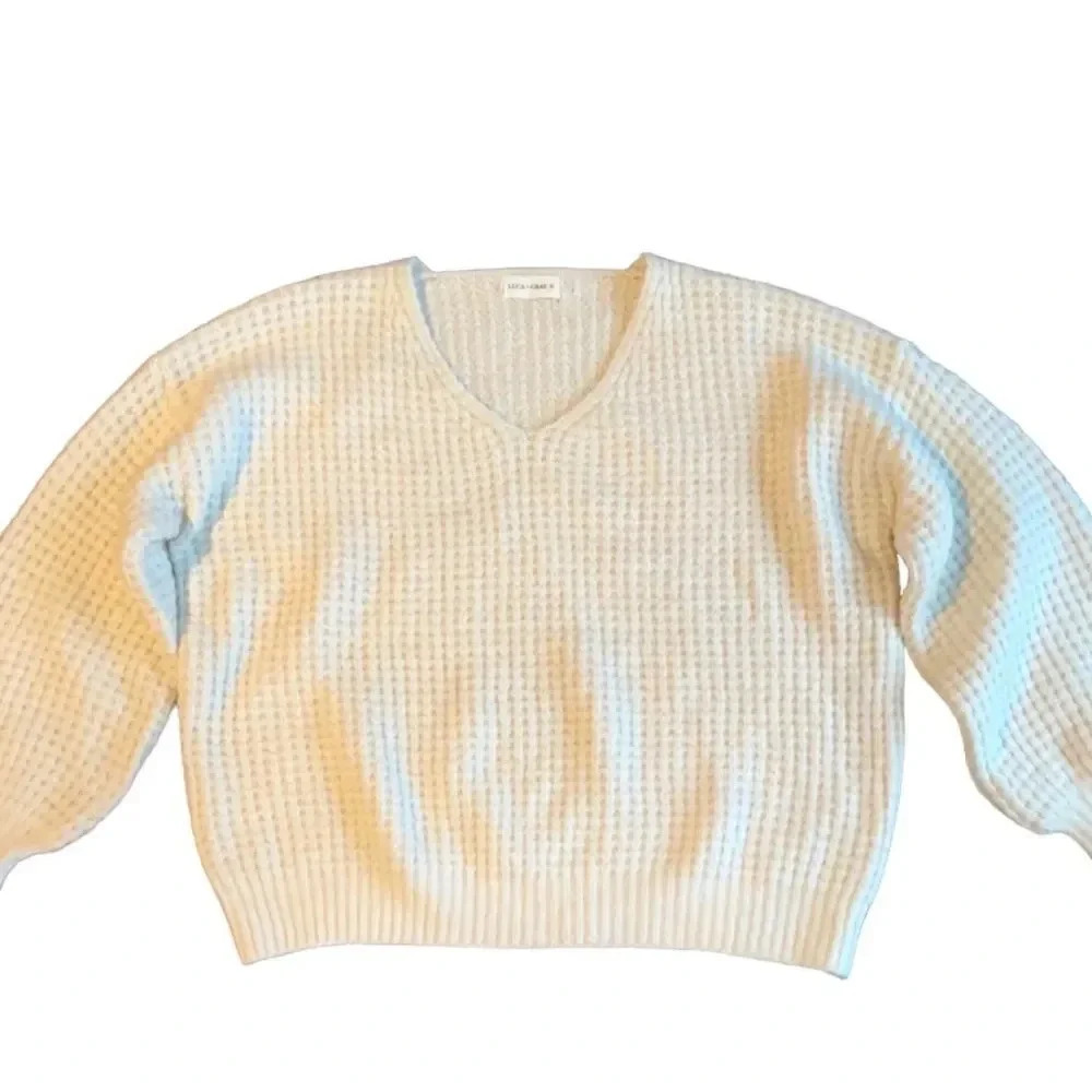 Luca + Grae V neck sweater Cream Waffle weave Soft Cozy Comfy Women’s size M